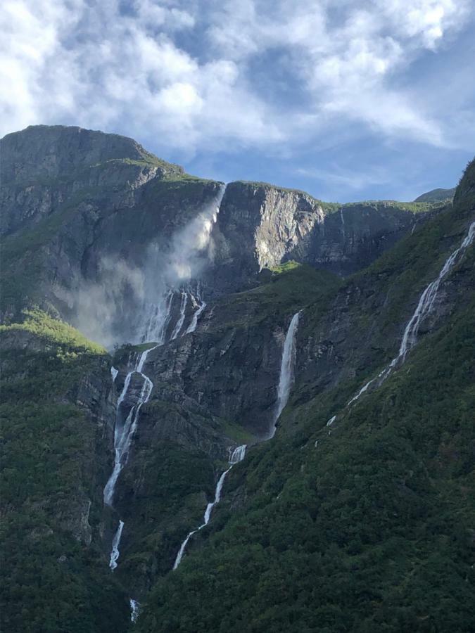 Gudvangen Camping Bagian luar foto